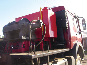 油田重型运输车用40吨绞盘